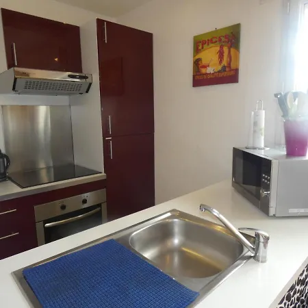 Omaha בית נופש ויירוויל-סור-מר